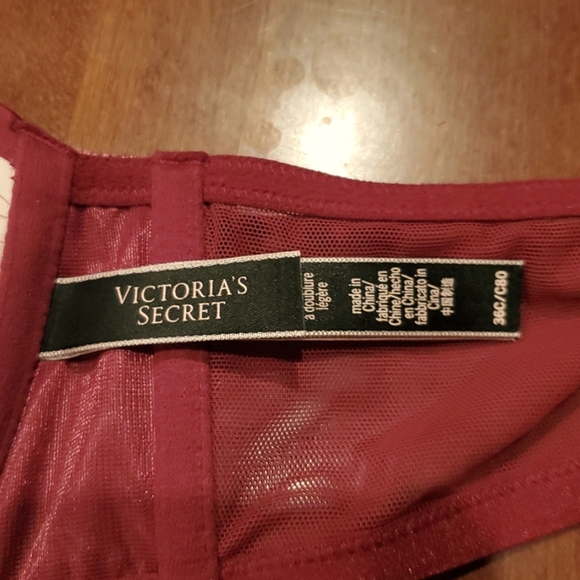 Victoria's Secret Racerback Burgundy Bra. Size 36C - Picture 6 of 6